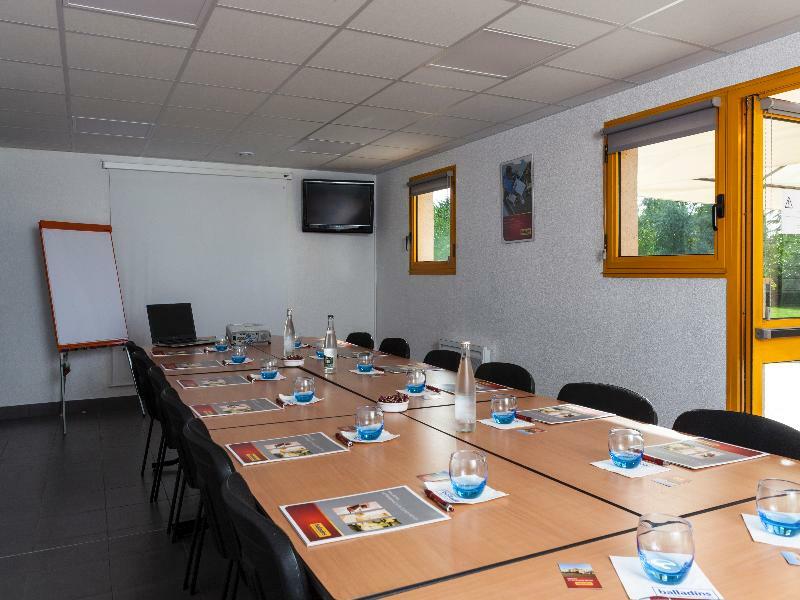B&B Hotel Angers Parc Expos Verrieres-en-Anjou Exterior foto